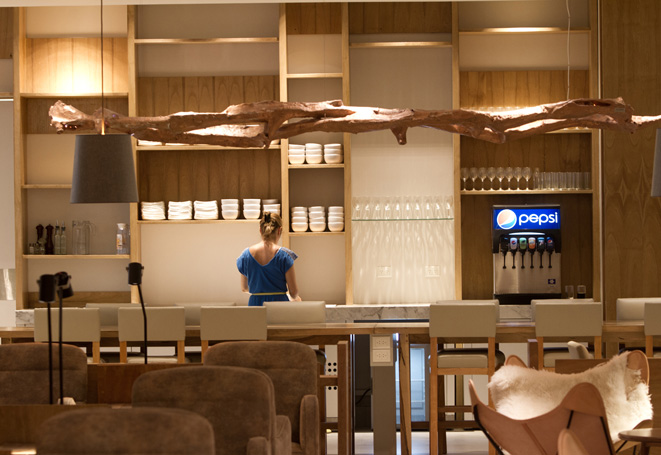 Star Alliance (2012) Image 5of 18